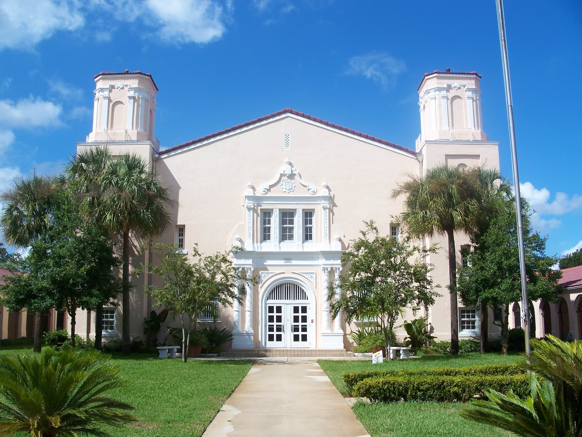 Roosevelt Elementary School — homes and neighborhoods in the attendance zone